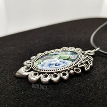 Load image into Gallery viewer, One Move Pendant